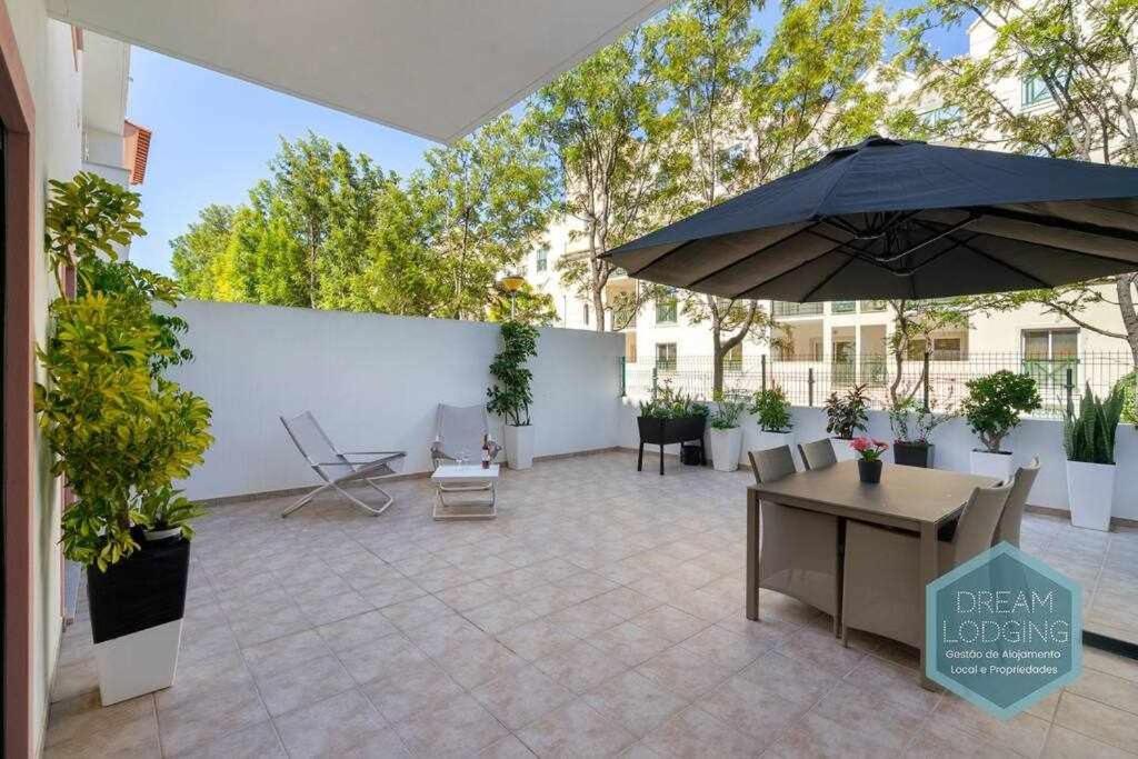 Terrace Miguel Torga Dream Lodging Albufeira Kültér fotó